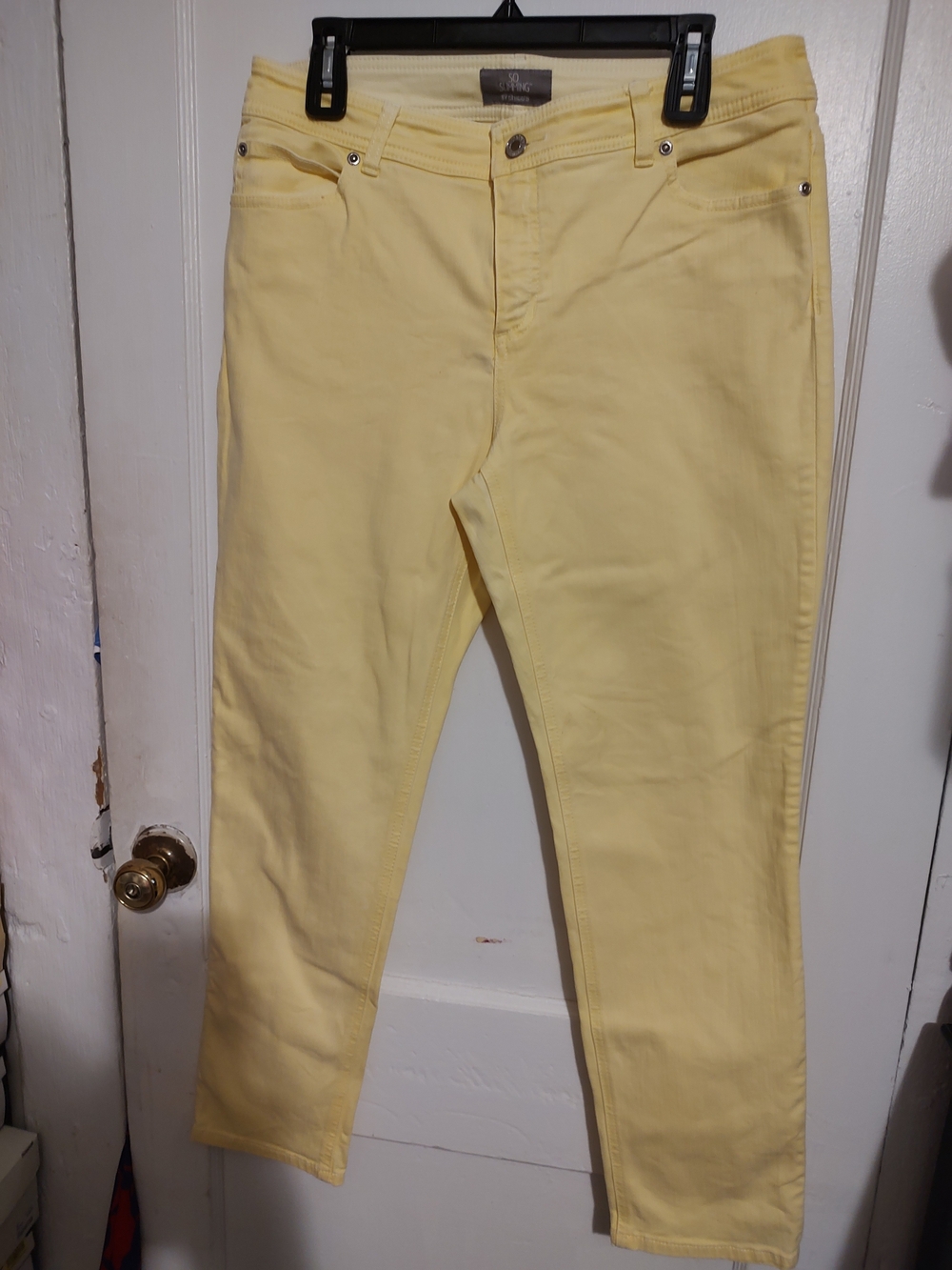 Labor Day Special Chico's Soft Pale Yellow Cropped Jeans